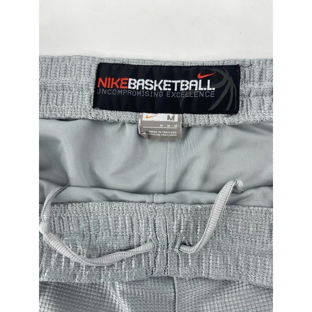 Y2K Nike Basketball Shorts Mens Medium‎ Silver Dazzle 9